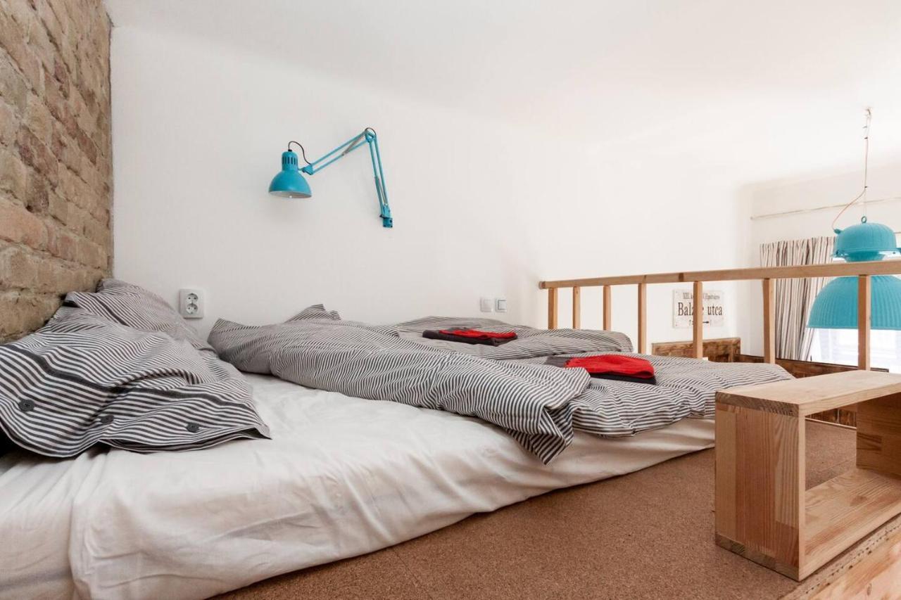 Ferienwohnung Little Whistle In The Heart Of Jewish District With Ac Budapest Exterior foto