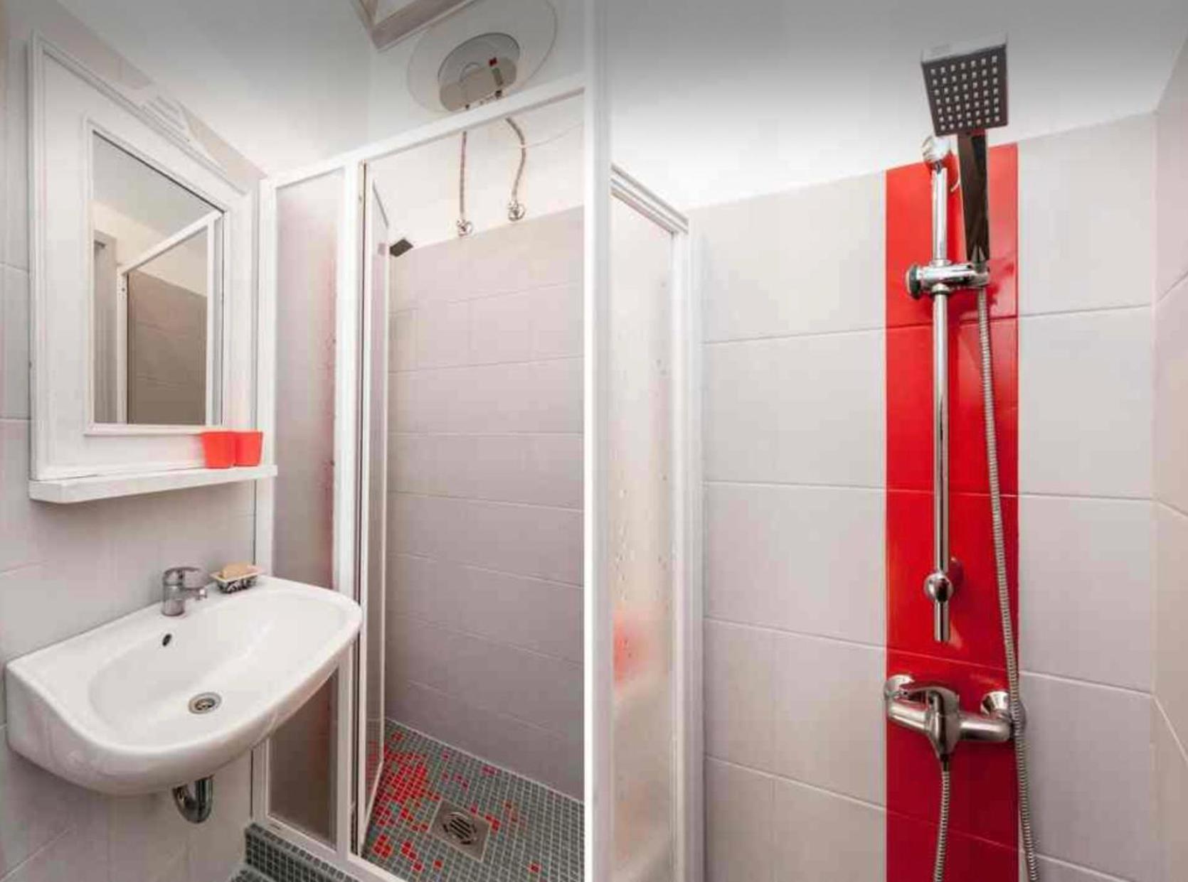 Ferienwohnung Little Whistle In The Heart Of Jewish District With Ac Budapest Exterior foto